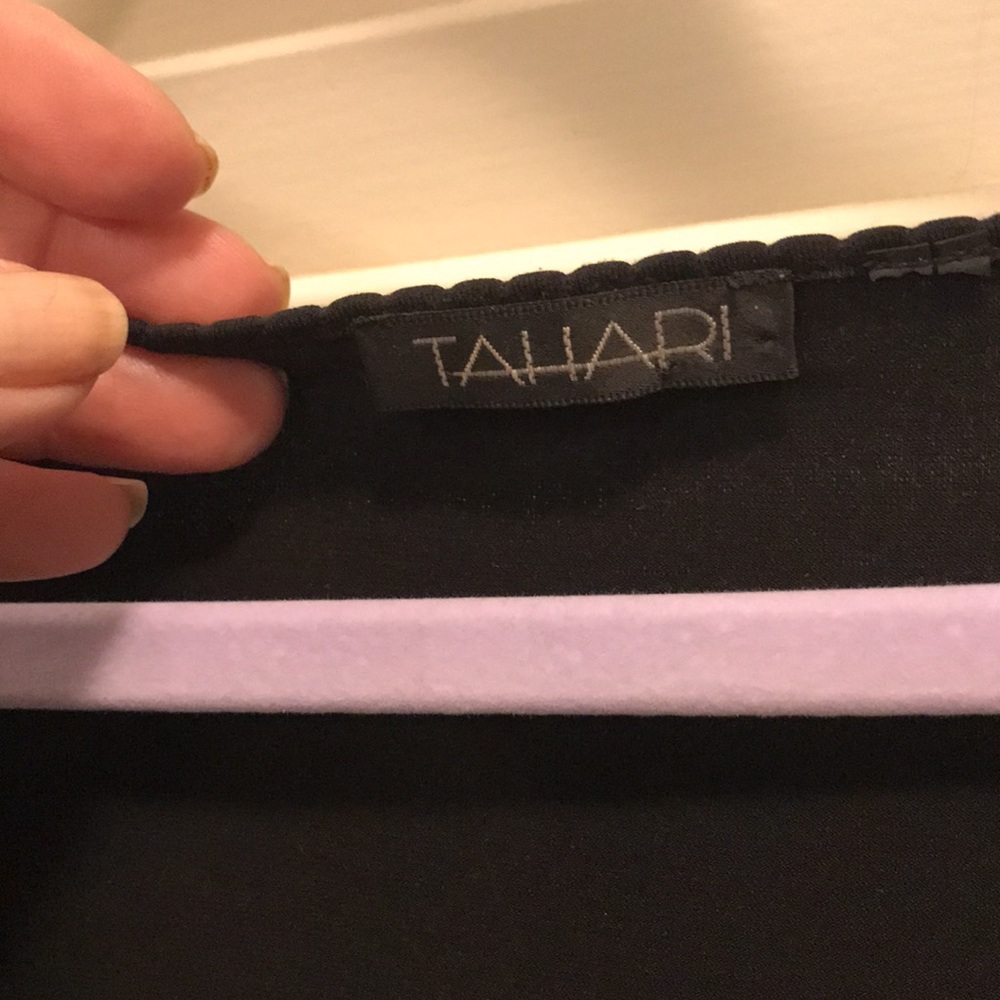 Tahari black top